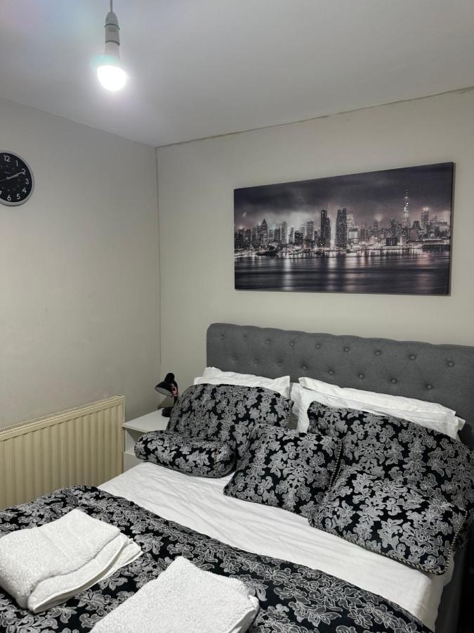 Beautiful Hoe Street First Floor One Bedroom Apartment B Walthamstow Londres Exterior foto